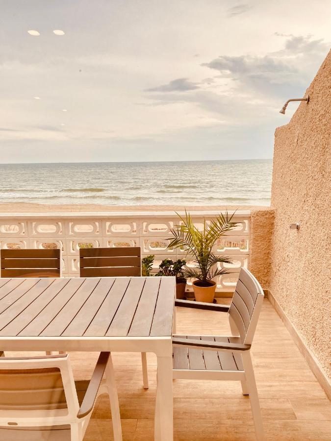 Modern Beachfront Townhouse Villa Perello  Exterior photo